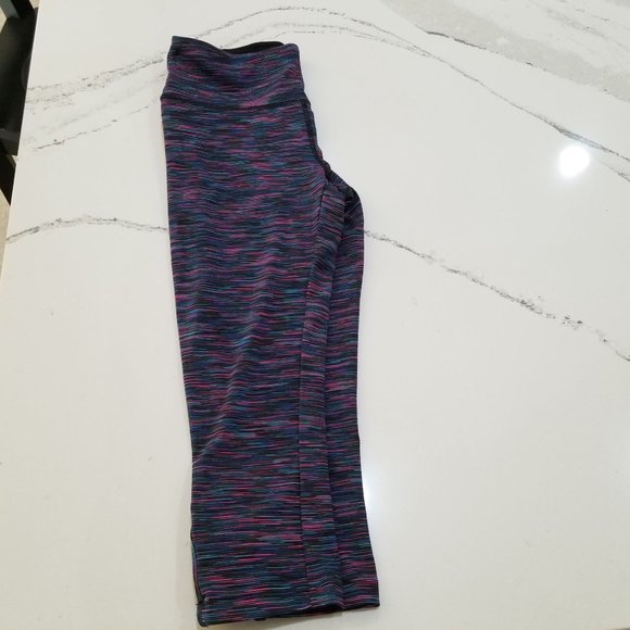 Athletica Space Dye Capri Leggings Size 